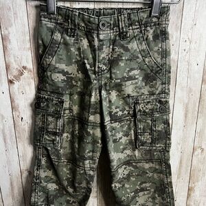 10/$20 *️⃣ Healthtex Green Pixel Camouflage Cargo Pants